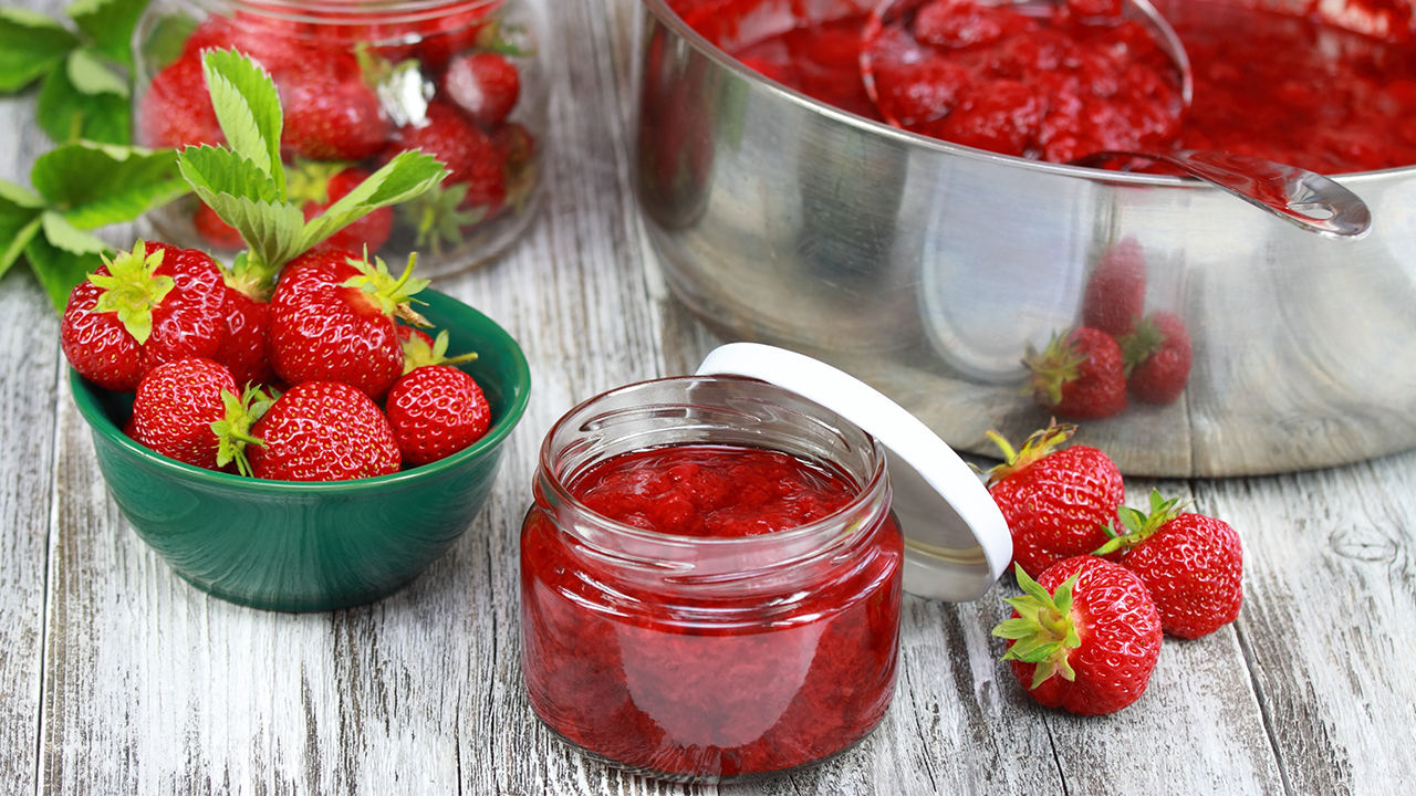 How to make delicious jam