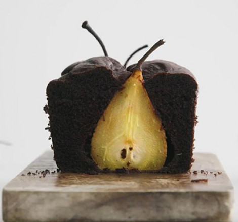 Spiced pear chocolate loaf 400x400