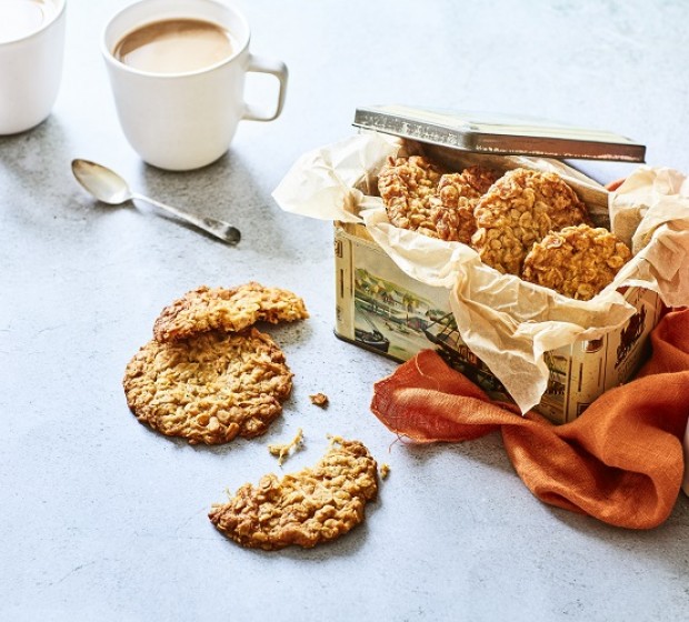 anzac-biscuits-nathan-hollows