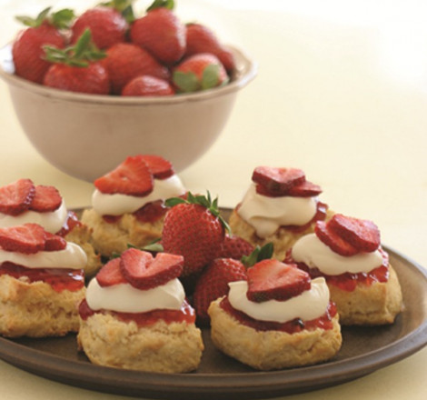 Strawberry-scones-2000.jpg
